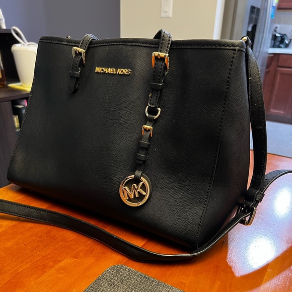 Michael kors black leather purse - Picture 4 of 6